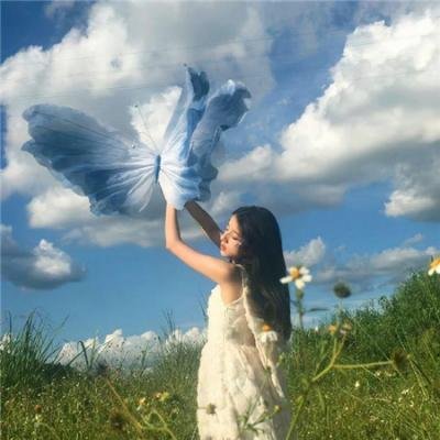 笼中女囚